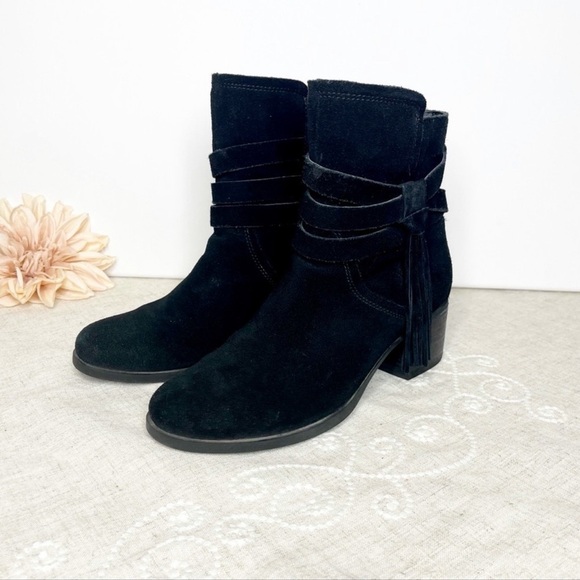 Ugg Koolaburra Kenz Black Suede Ankle Boots Booties 8.5 - Picture 4 of 11